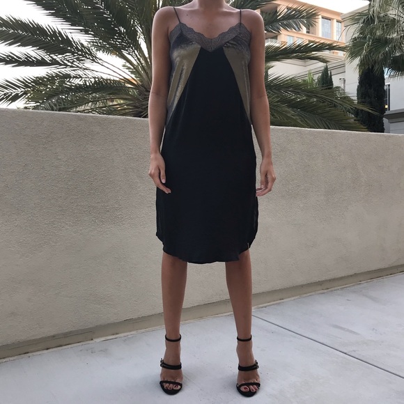 Dress - Picture 2 of 7